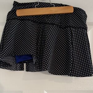 EUC Lululemon skirt polka dot size 4